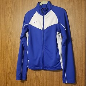 3/$15 🎉 Nike Dri-Fit jacket